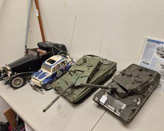 Model lg Rolls Royce, Tamiya Leopard Tanks, Tamiya Sand Scorcher, 