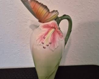 Franz Porcelain Papillon Butterfly Collection Vase