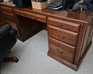 Custom Furniture Wood Executive Desk