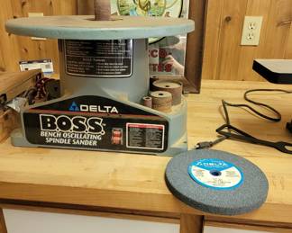 Delta Boss Bench Oscillating Spindle Sander Model 31-780