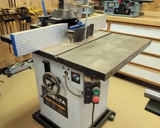 Delta Wood Working Shaper Model 43-431 (Mobile Base Model 50-27)3)