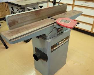 Delta 6" Professional Jointer Model 52-858