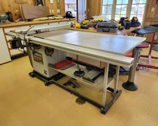 Delta Unisaw Tablesaw (Mobile Base Model 50-289)