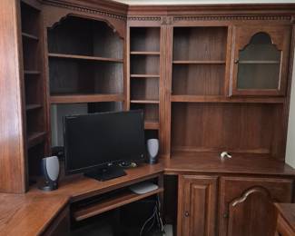 Custom Furniture Wood Executive Desk (Included corner desk, shelving and filing cabinets.) 