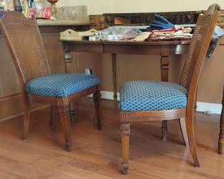 Dining room set with 4 chairs