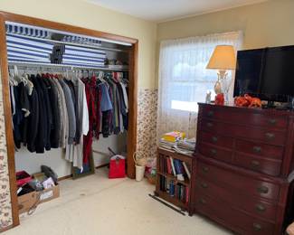 Bedroom Furniture & Closet Lot – Dresser, TV, Clothing, Bookshelf