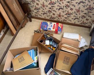 Mixed Books & Boxes – Storage and Reading Material