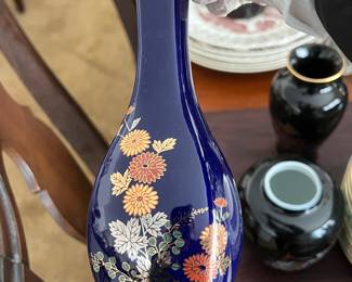 Blue Floral Vase – Decorative Ceramic Bud Vase