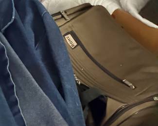 Samsonite Suitcase – Travel Luggage