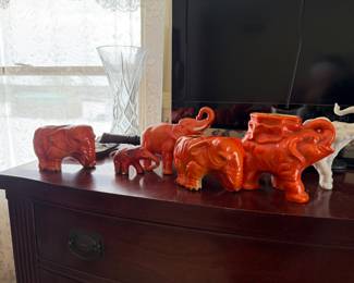 Decorative Elephant Figurines – Red Ceramic Set