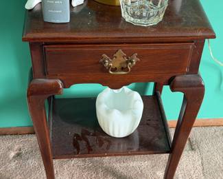 Vintage Side Table – Wood End Table with Drawer