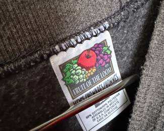 Fruit of the Loom T-Shirt – Gray Casual Tee