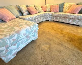 Vintage L-Shaped Sectional Sofa with Chaise – Floral Upholstery, Classic Traditional Couch
