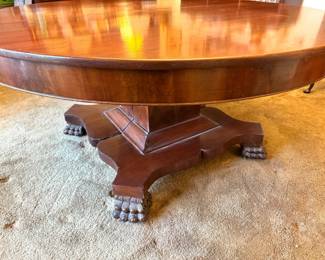 Mahogany Round Pedestal Table with Carved Claw Feet – Traditional Dining Table