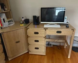 Campaign style desk set