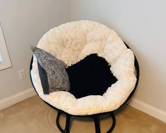 Papasan chair