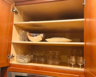 Kitchen ware, glassware