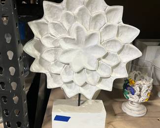 White Textured Starburst Wall Decor