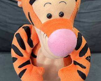 1998 Mattel Talking Bouncing Jumping Disney Tigger Plush