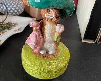 Vtg Beatrice Potter Music Box
