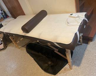 Nice Oak Works  Portable Massage Table with Pad and Cover