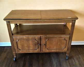 Vintage Server\Bar Cart   Circa 1940/1960
