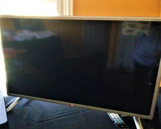 32" LG TV