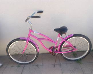 Girls beach cruiser