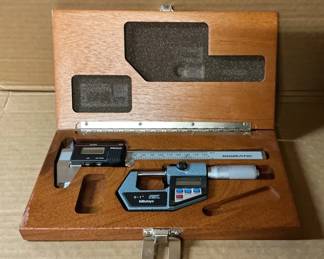 Mitutoyo Digital Precision Set