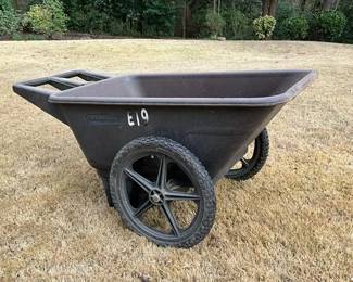 Rubbermaid Wheelbarrow