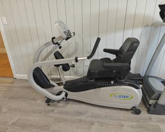 025 – NuStep Recumbent Crosstrainer 62" x 24" x 44"