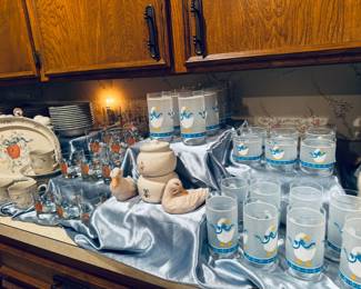 Marmalade dishware plus cute Vintage Libby Country Goose Drinking Glasses