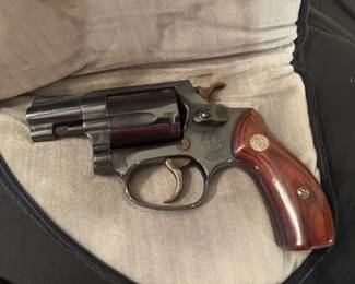 Lady Smith Smith and Wesson handgun - scarce availability!