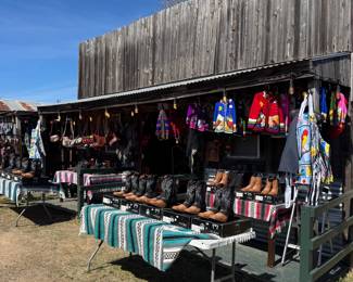 1401 Artesanias de America