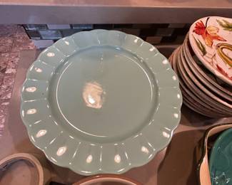 Pioneer Woman dinnerware