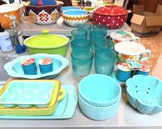 Pioneer woman goblet set, serving pieces