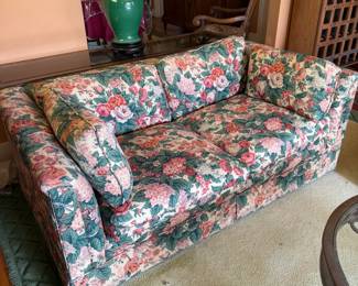Floral Love Seat - Great Condition