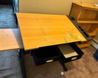 Drafting table 