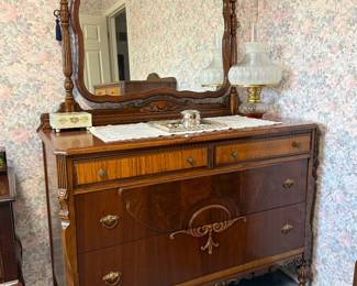1920’s Victorian style dresser 