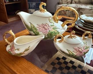 Hull woodland pottery tea set 
