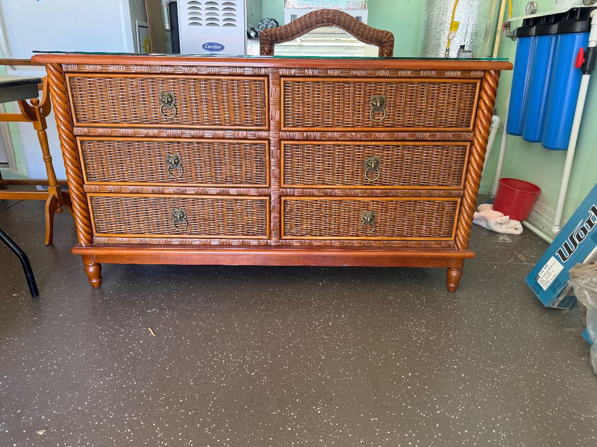 Tommy Bahama Style Coastal Rattan Bedroom Set