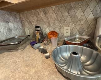 Bakeware, Bundt Pan, Colander, Measuring Cups & Kitchen Tools