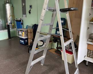 Aluminum Folding Step Ladder – Household / Garage Use