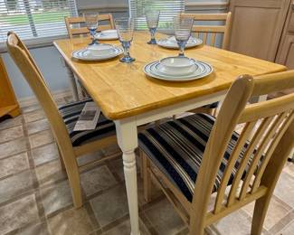 Light Wood Dining Table with 4 Chairs – Two-Tone Farmhouse Style