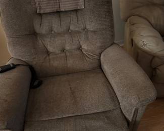 Power Lift Recliner Chair with Remote