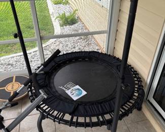 Mini Fitness Rebounder Trampoline with Handle