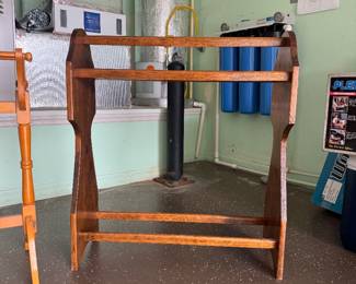 Wood Quilt Rack / Blanket Rack