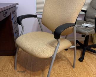 Upholstered Guest Chair Upholstered Accent / office Chair with Arms – Metal Frame