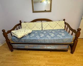 Wood Daybed with Trundle Bed and Mattresses