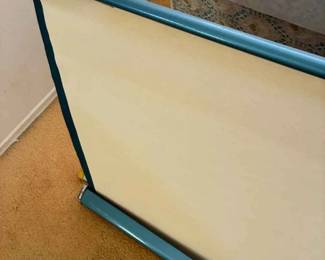 RA184Vintage Radiant Picture Master Screen